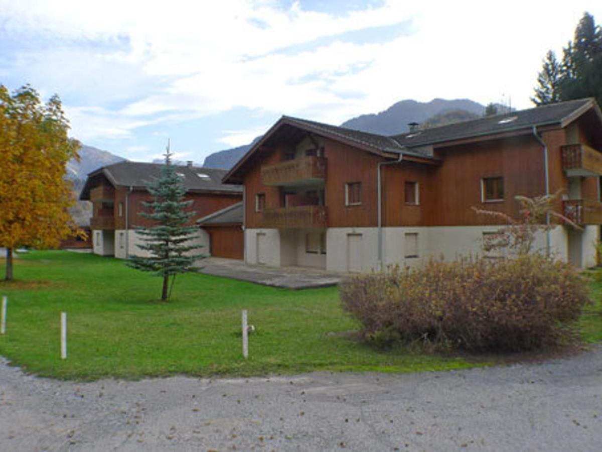 Studio Mansarde Avec Balcon, Piscine Et Parking Souterrain A Samoens - Fr-1-629-92 Exteriör bild